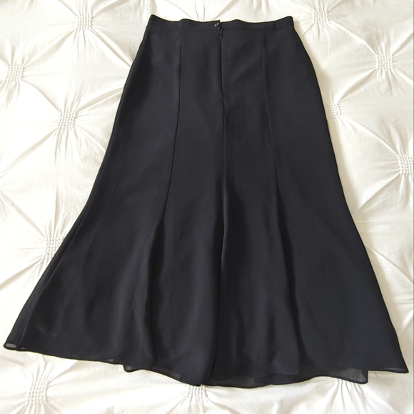 Scorpio Y2k black flowy midi skirt. Size 10. - Picture 4 of 8